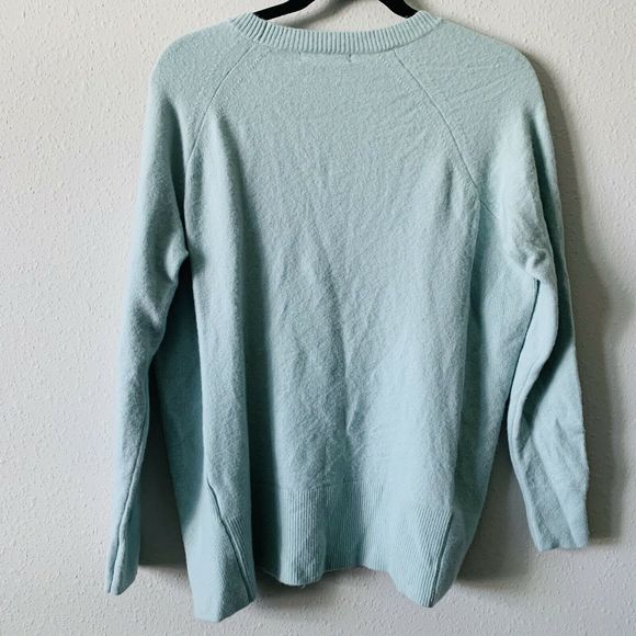 Banana Republic Wool Split Hem Boyfriend Sweater - Picture 4 of 6